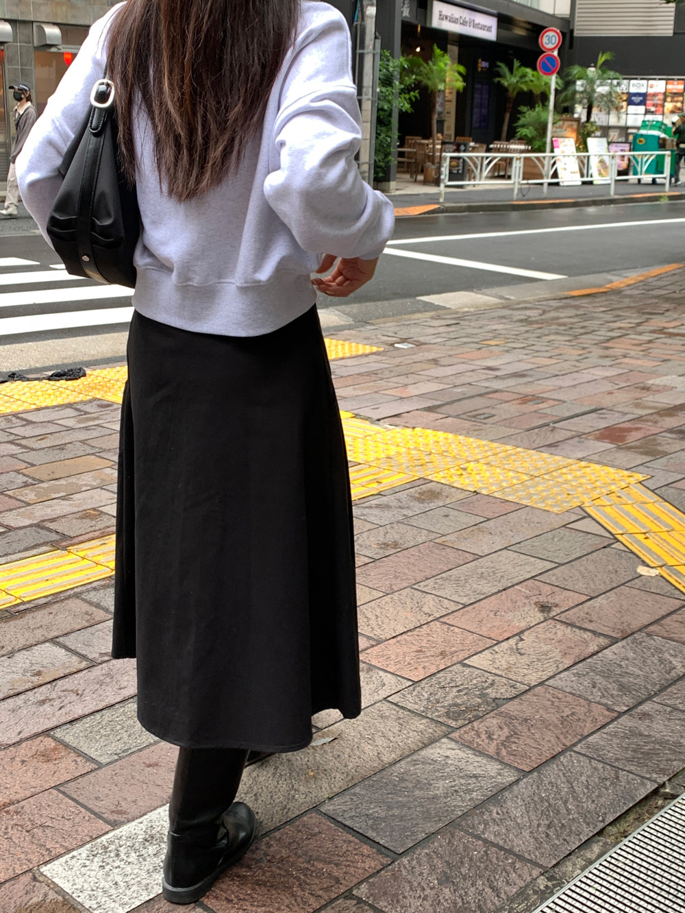 치마 모델 착용 이미지-S70L48